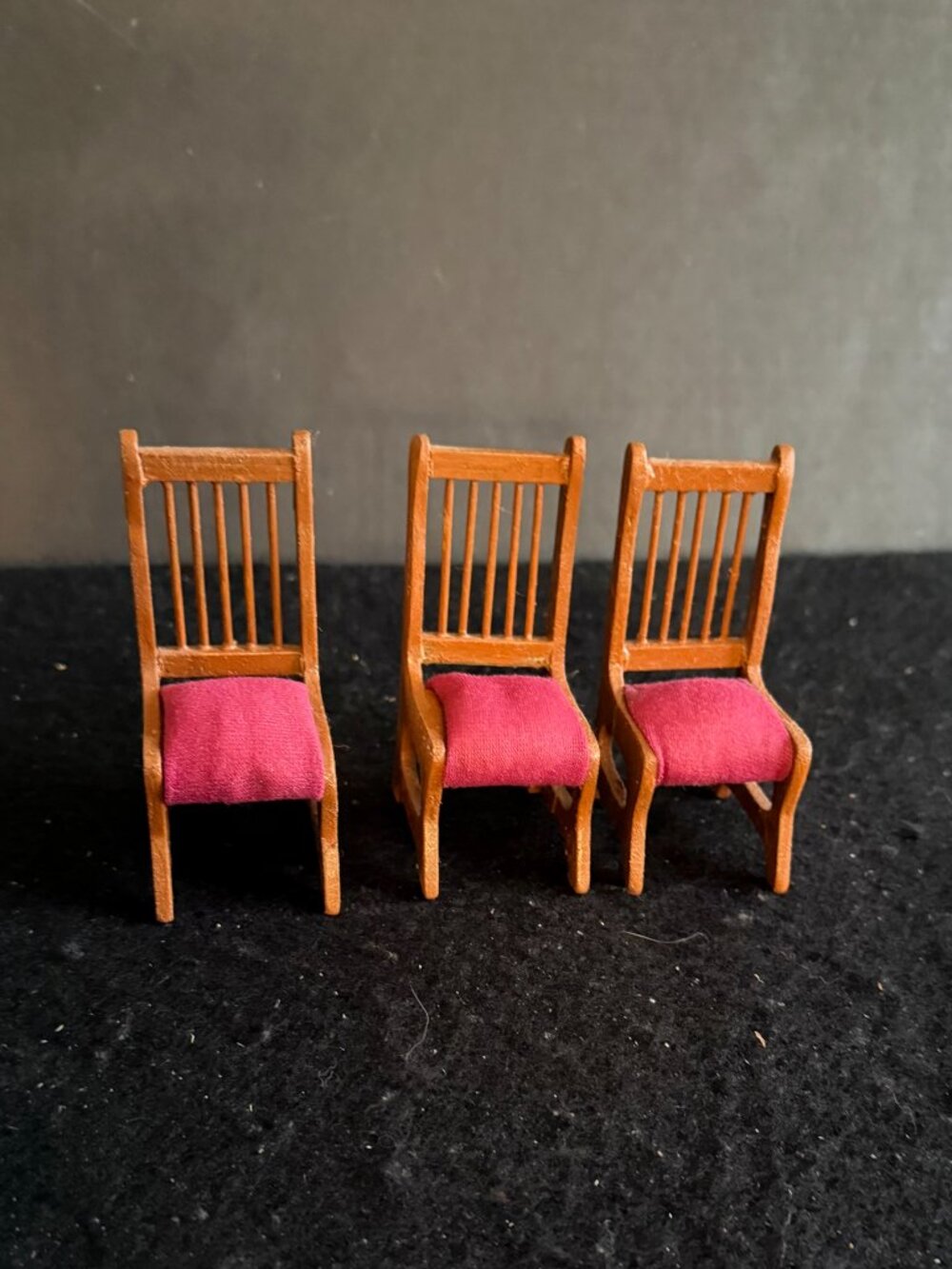 Dollhouse “Miscellaneous” Furniture and Accessories - Picture 7 of 12